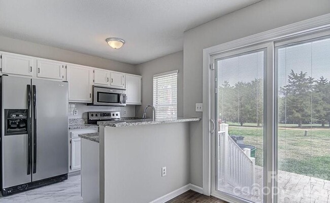 Building Photo - 8215 Circle Tree Ln