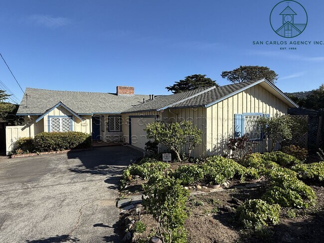 Building Photo - Refreshed Four Bedroom Hatton Fields Home