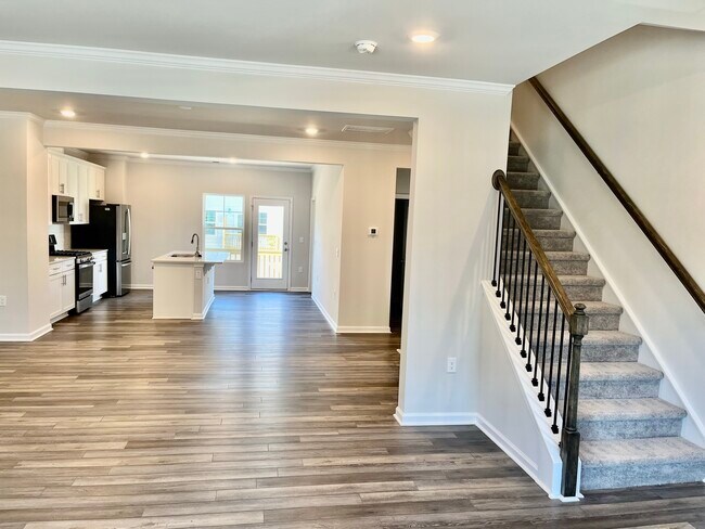 Building Photo - 1009 Belloak Wy