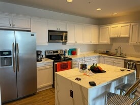 Building Photo - 3740 Santa Rosalia Dr