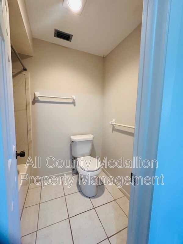 Building Photo - 5917 Littlestone Ct