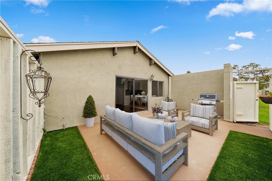 Building Photo - 357 Los Arbolitos Blvd