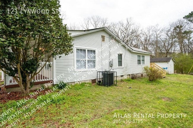 Building Photo - 121 Linwood St