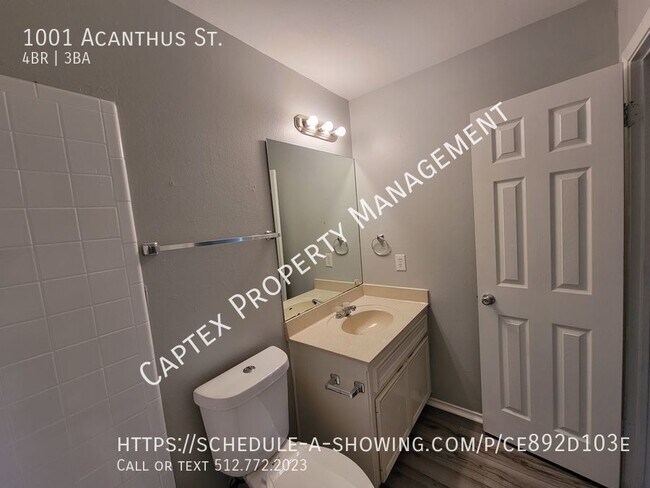 Building Photo - 1001 Acanthus St