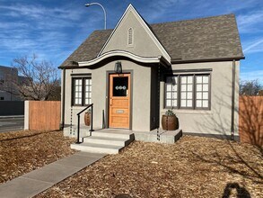 Building Photo - HISTORIC 1926 2 Bedroom + 2 Bath EDO