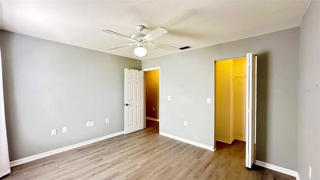Building Photo - 7417 Vista Way