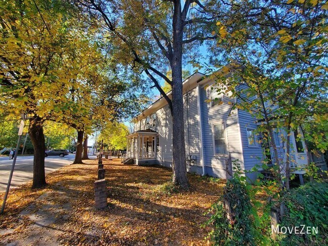 Building Photo - 604 N Blount St