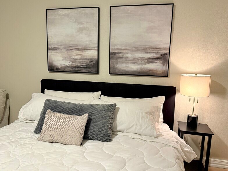 Building Photo - 3612 Convent St