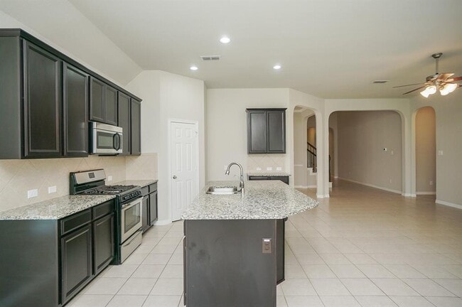 Building Photo - 27414 Ashland Meadows Ln