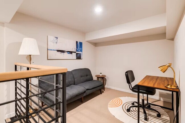 Building Photo - 309 Vine St