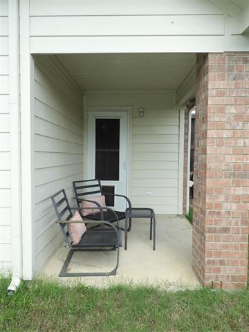 Building Photo - 3104 Cedardale Dr
