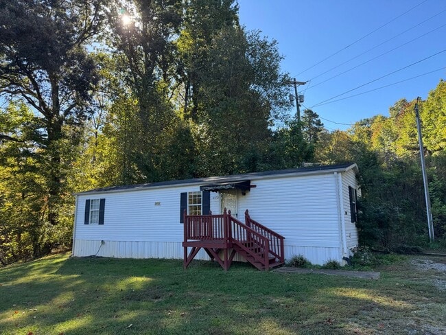 Primary Photo - Two Bedroom Trailer in Maiden