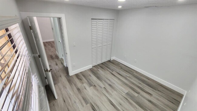 Building Photo - 5046 SW 145th Ave