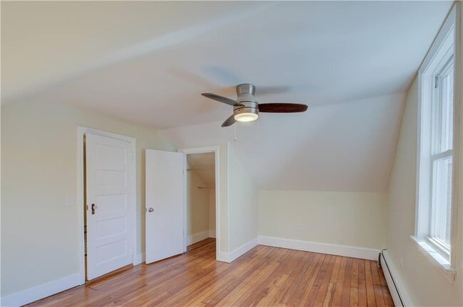 Building Photo - 30 Queen St