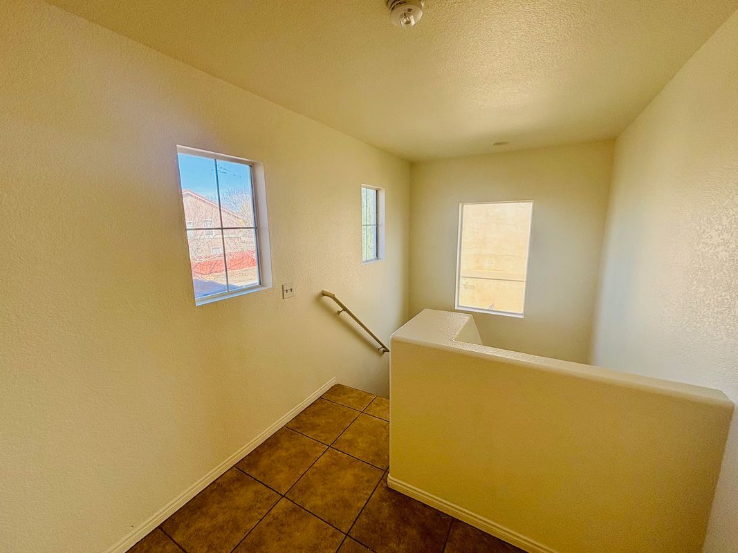 Building Photo - 40350 Maravilla Dr