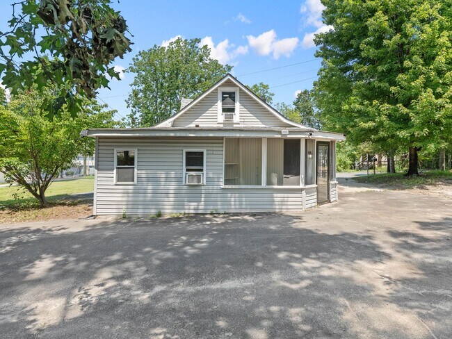 Building Photo - 215 Erial Rd
