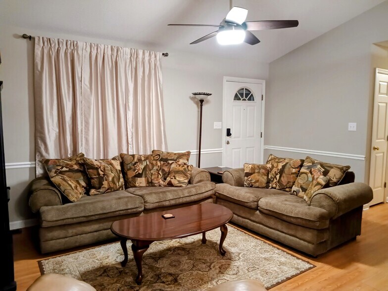 Building Photo - 2901 Westgate Dr