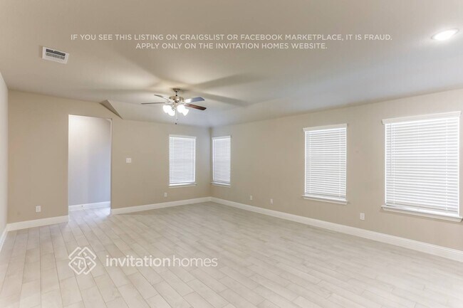 Building Photo - 701 Rain Barrel Pl