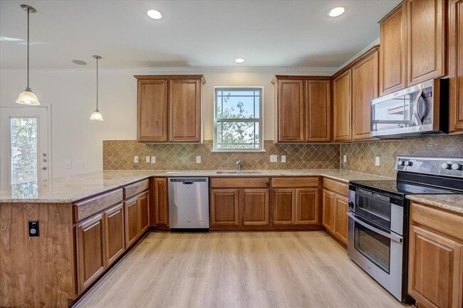 Building Photo - 6800 Sunderland Trail