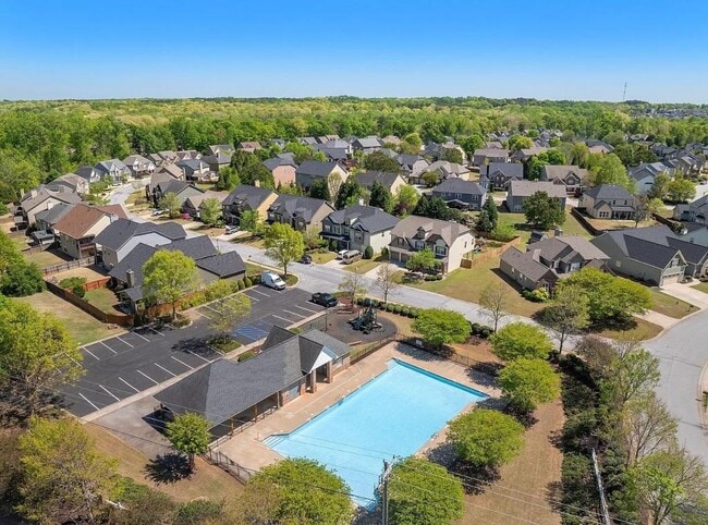 Building Photo - 310 Strasburg Dr