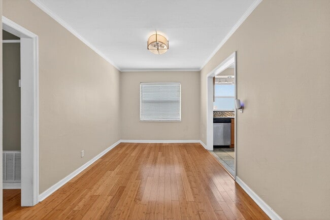 Building Photo - 715 NE 91st St