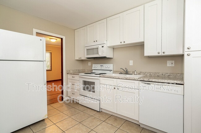 Building Photo - 872-874-874 Copeland Rd