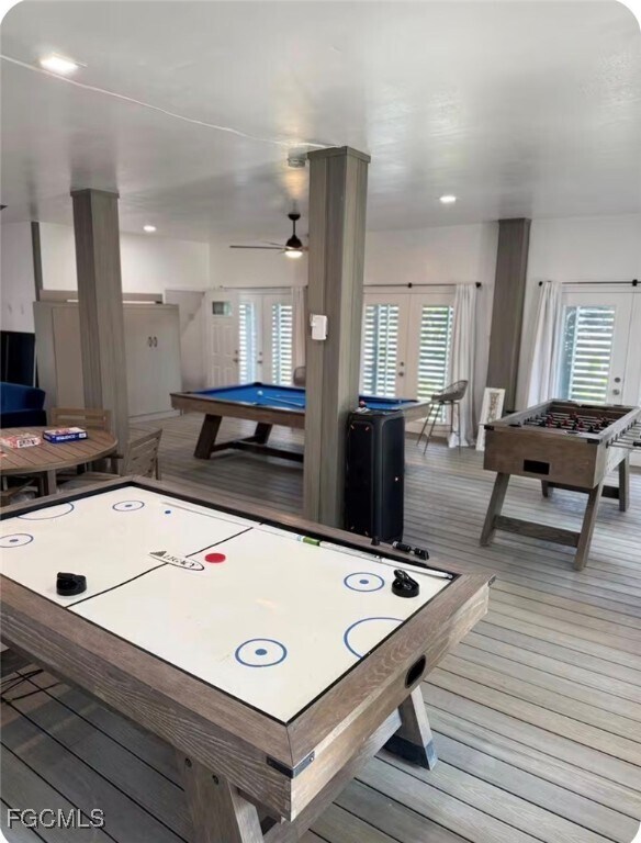 Building Photo - 10440 Yacht Basin Dr