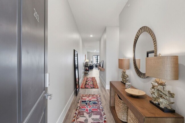 Building Photo - 15260 TX-105