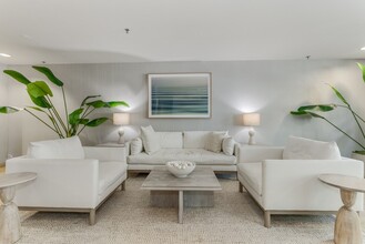 Building Photo - Pier Village Apartments