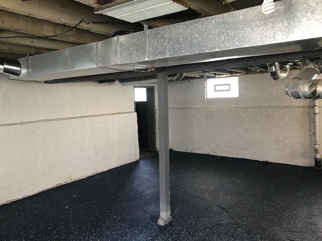 Basement - 984 Rondel Rd