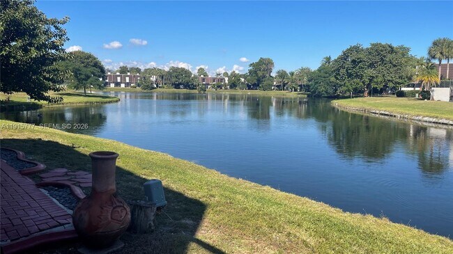 Building Photo - 9113 Lime Tree Ln