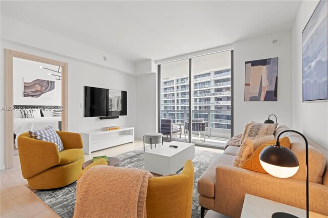 Building Photo - 1000 Brickell Plaza