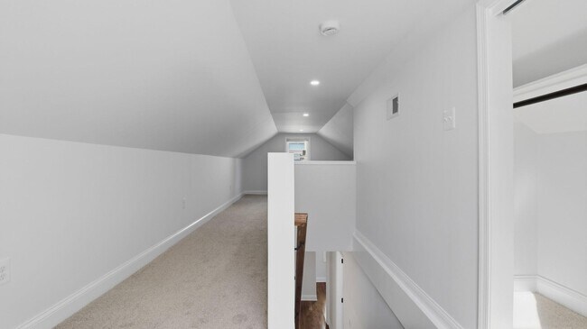 Building Photo - 5633 Jamestown Rd