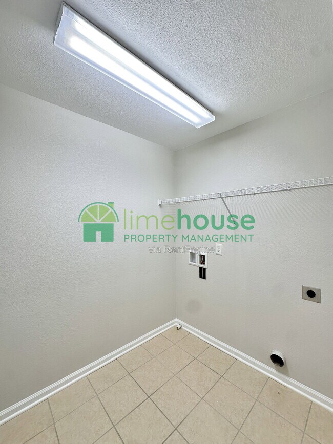 Building Photo - 1503 Vinsa Ct