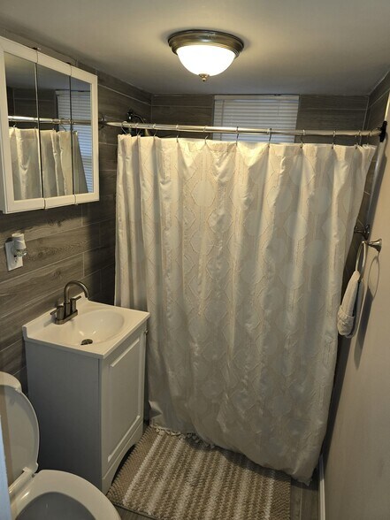 Building Photo - 95 Vesey St
