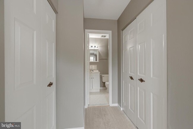 Building Photo - 5607 Castlebury Ct