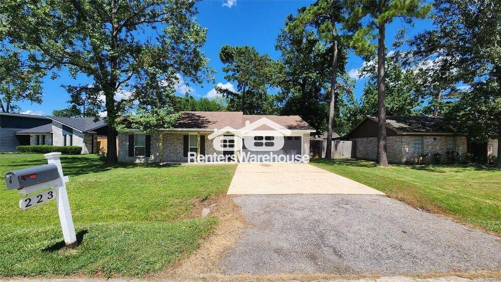 Primary Photo - 223 Sycamore Dr