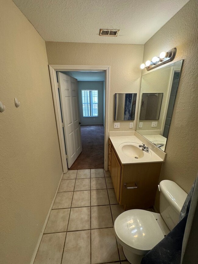 Building Photo - First 2 weeks free offer