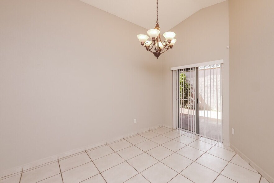Building Photo - 16075 SW 112th Terrace