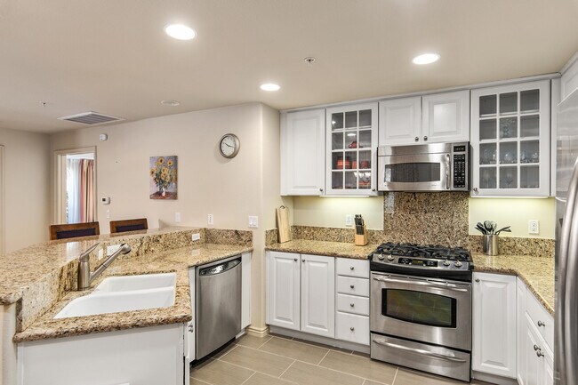 Building Photo - 45245 Seeley Dr