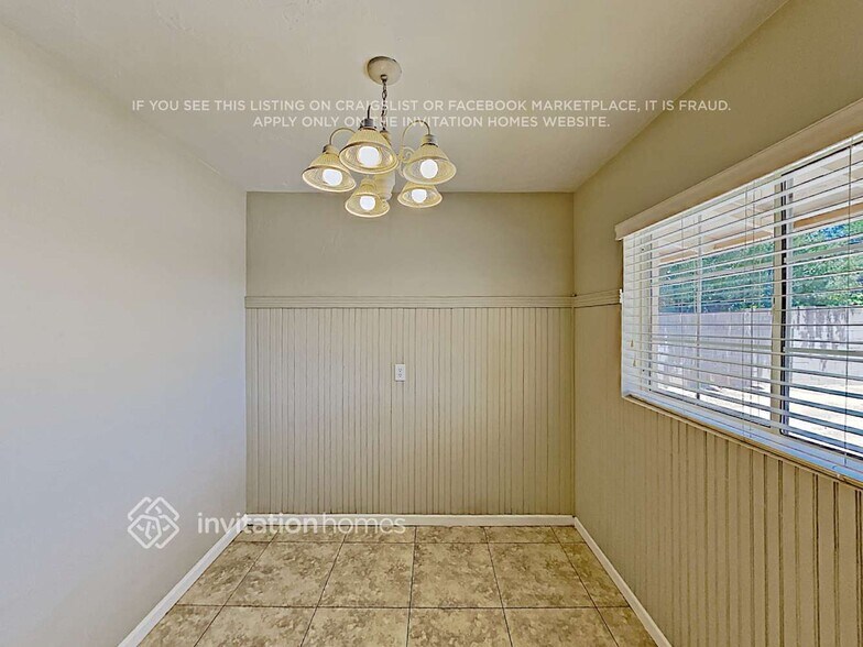 Building Photo - 231 N Harris Dr