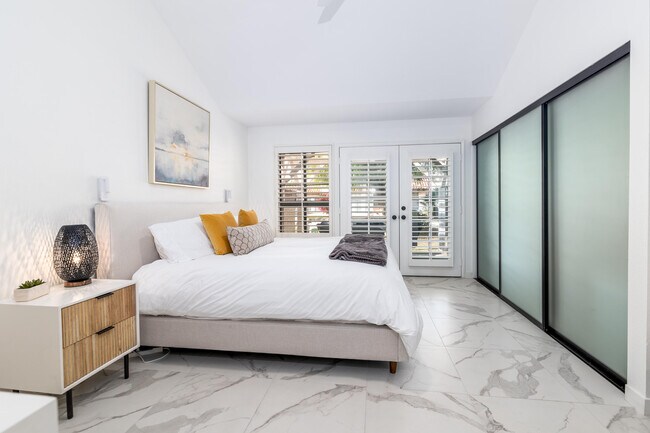 Building Photo - 117 Trento Cir