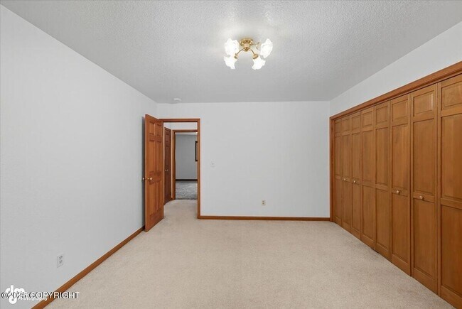 Building Photo - 342 Gastman Ct