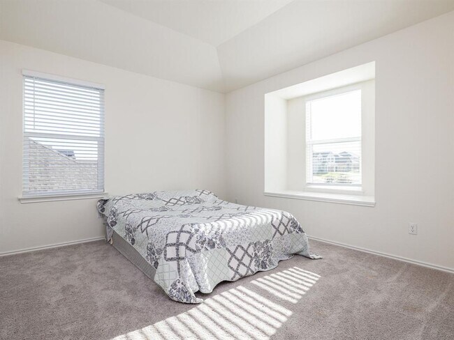 Building Photo - 3814 Riardo Dr