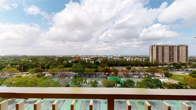 Building Photo - 11113 Biscayne Blvd