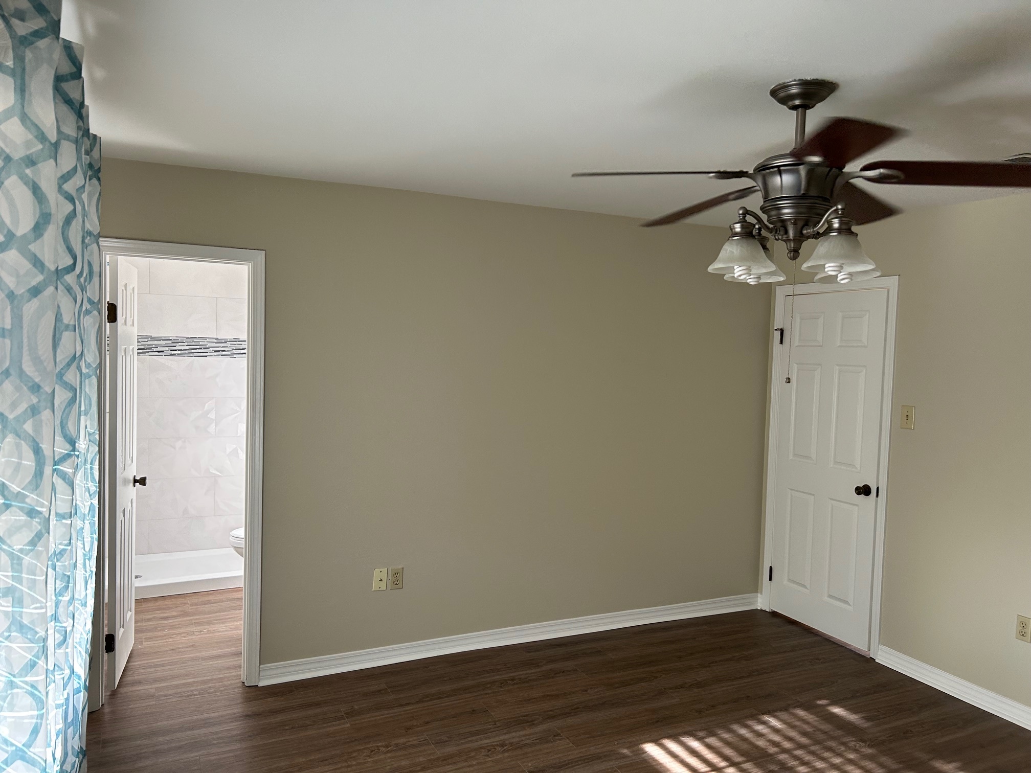 Master Bedroom - 2856 Woodbrook Dr