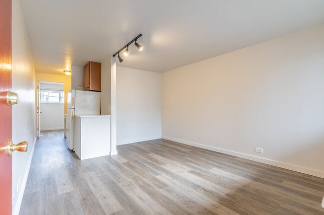 Interior Photo - Studio In Central West Seattle