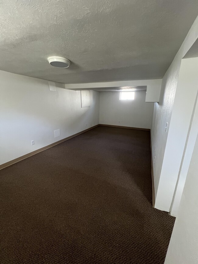 Building Photo - 714 Meeker St