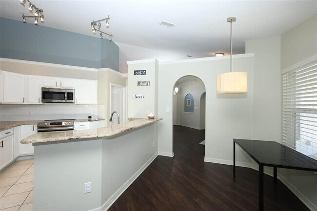 Building Photo - 200 Patrice Hope St