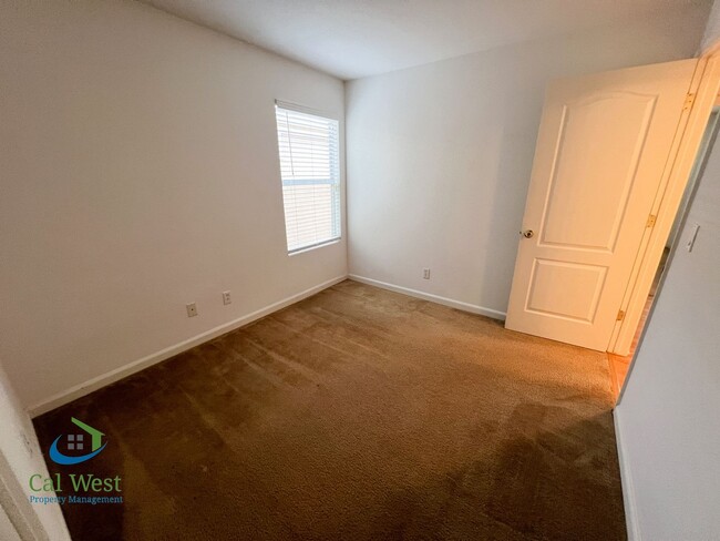 Building Photo - $3395 - 2BD/2BA Beautiful Palmia Condo Near Cottle Road & 85 Available Now!